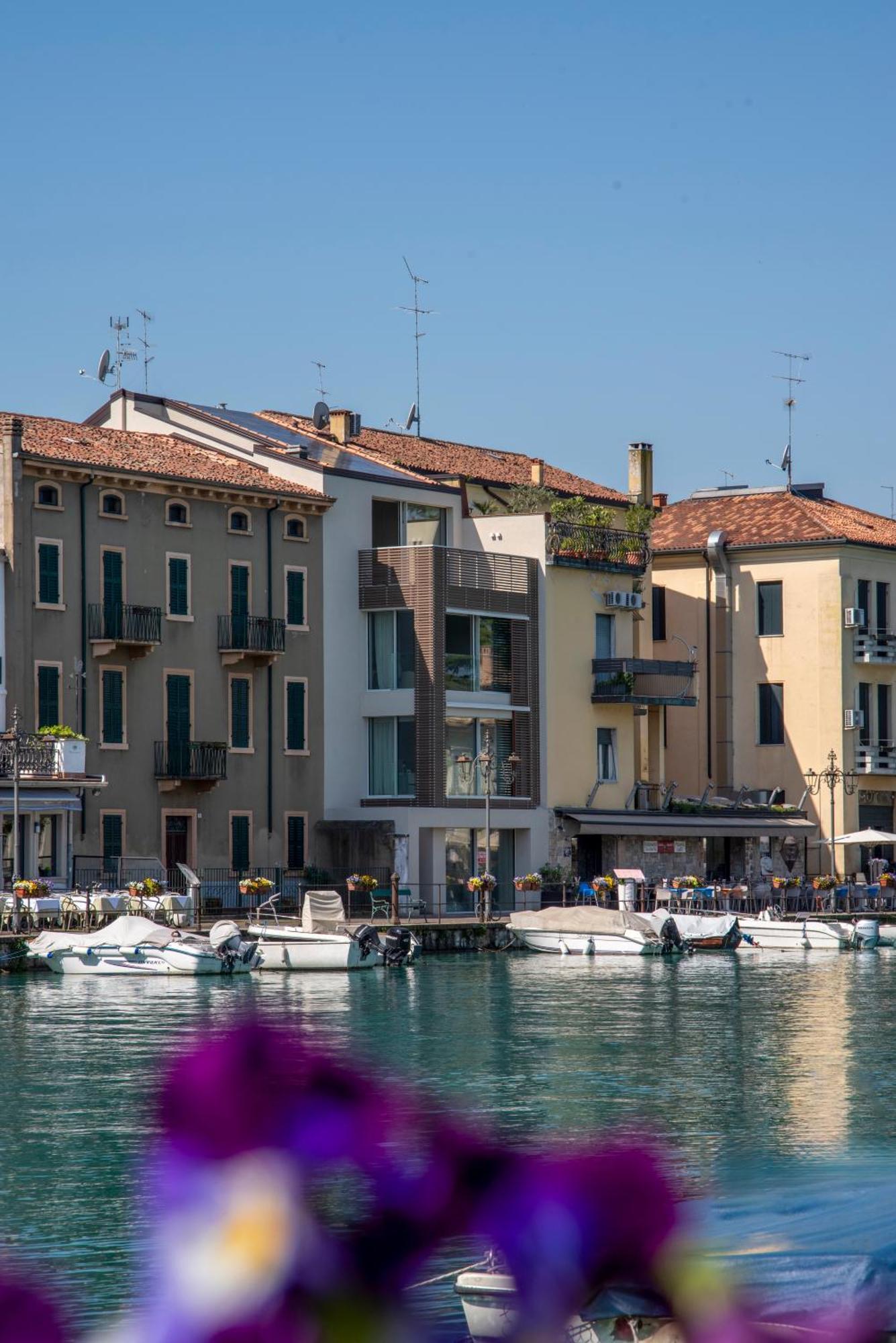 Palazzo Cordigero - Apartments Peschiera del Garda Zewnętrze zdjęcie