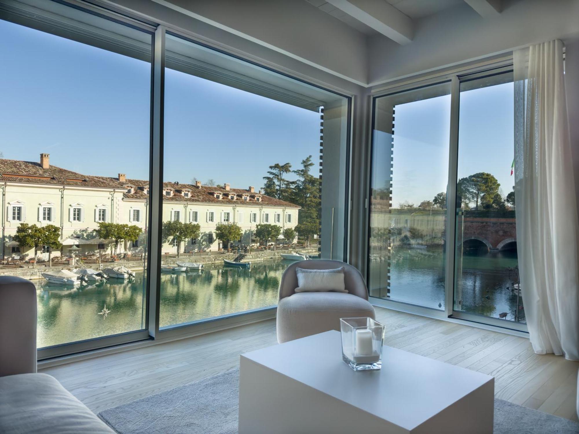 Palazzo Cordigero - Apartments Peschiera del Garda Zewnętrze zdjęcie