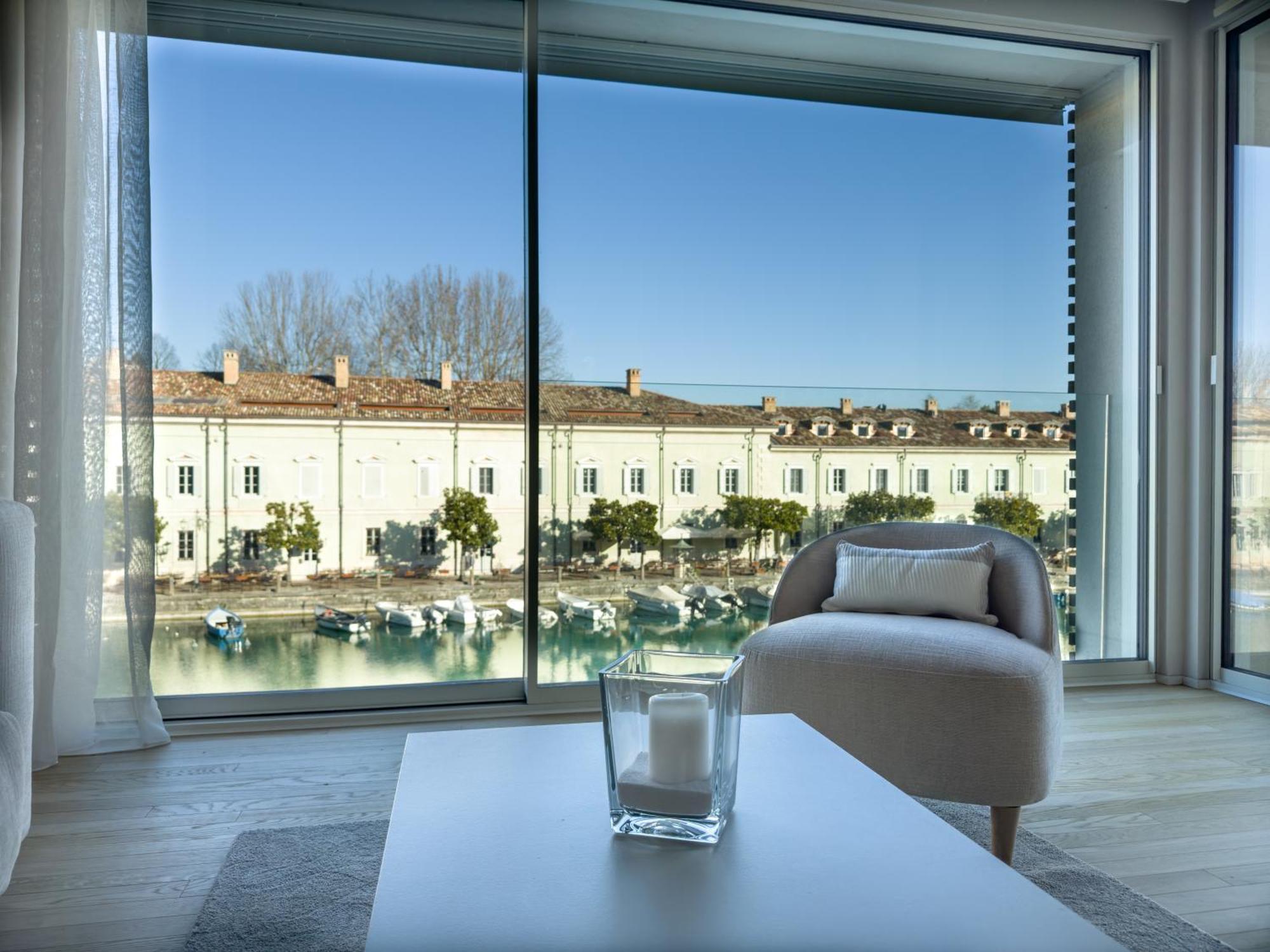 Palazzo Cordigero - Apartments Peschiera del Garda Zewnętrze zdjęcie